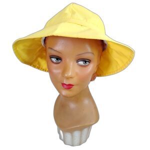 1970s Vintage Yellow Sun Hat, Polyester Cotton Blend, Made in Hong Kong